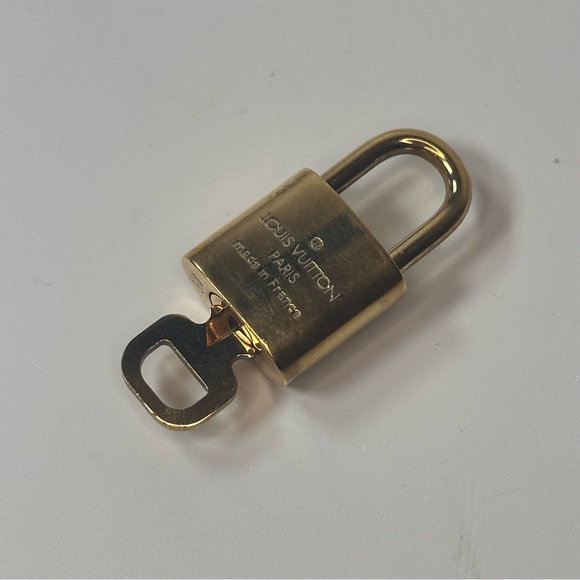 Louis Vuitton Gold Lock and Key #310 - Picture 6 of 8